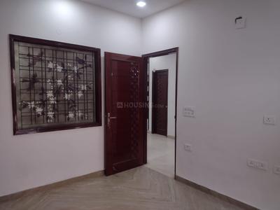 Bedroom Image of 650 Sq.ft 2 BHK Builder Floor for rent in Sector 23 Dwarka New Delhi for Rs. 34000