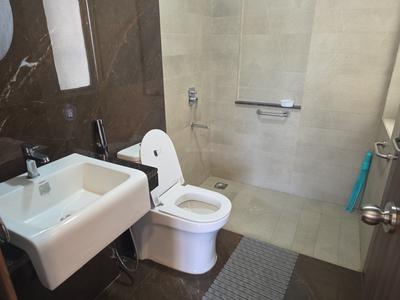 Image of 1550 Sq.ft 3.5 BHK Apartment / Flat for rent in One Indiabulls, Thane West, Thane for Rs. 100000
