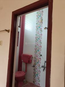 Bathroom Image of 1450 Sq.ft 2 BHK Independent House for rent in Narasothipatti Salem for Rs. 16000