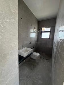 Bathroom Image of 4660 Sq.ft 4.5 BHK Apartment / Flat for sale in Gokhale Anusha, Erandwane Pune for Rs. 110000000