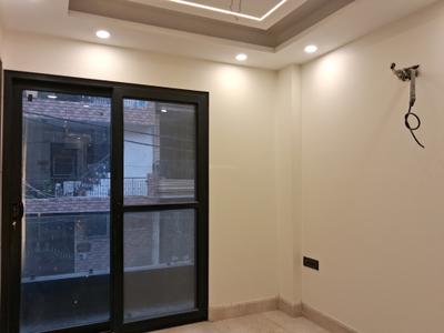 Bedroom Image of 757 Sq.ft 2 BHK Builder Floor for sale in Paschim Vihar New Delhi for Rs. 14500000