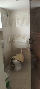 Bathroom Image of 700 Sq.ft 1 BHK Builder Floor for rent in Hasthampatti Salem for Rs. 8500