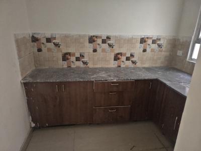Kitchen Image of 975 Sq.ft 2 BHK Apartment / Flat for sale in Amrapali Verona Heights, Noida Extension Greater Noida for Rs. 7200000