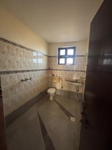 Bathroom Image of 2450 Sq.ft 2.5 BHK Builder Floor for rent in Sector-6 Bahadurgarh for Rs. 17000