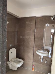 Bathroom Image of 900 Sq.ft 2 BHK Apartment / Flat for sale in Thane West Thane for Rs. 15500000