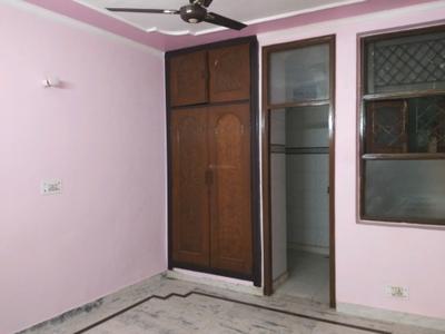 Bedroom Image of 1440 Sq.ft 3 BHK Builder Floor for rent in Mukherjee Nagar New Delhi for Rs. 50000