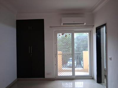 Bedroom Image of 1360 Sq.ft 3 BHK Apartment / Flat for sale in Paramount Floraville, Kulesara Noida for Rs. 16800000