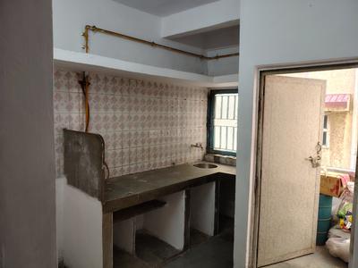 Kitchen Image of 860 Sq.ft 2 BHK Apartment / Flat for rent in Maninagar Ahmedabad for Rs. 13000