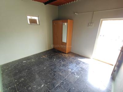 Bedroom Image of 950 Sq.ft 2 BHK Builder Floor for rent in Keshwapur Hubli for Rs. 14000