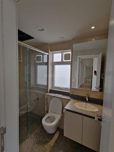 Image of 2500 Sq.ft 3 BHK Apartment / Flat for sale in DLF One Midtown, Karampura, New Delhi for Rs. 63500000