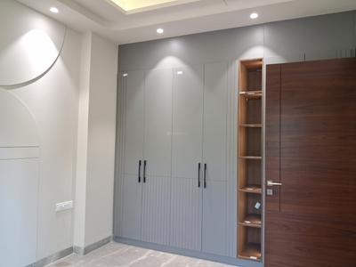 Bedroom Image of 1800 Sq.ft 3 BHK Builder Floor for sale in Paschim Vihar New Delhi for Rs. 34000000