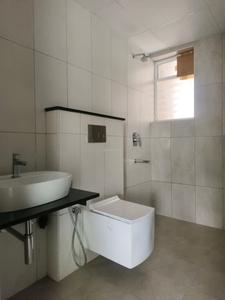 Common Bathroom Image of 1450 Sq.ft 3 BHK Apartment / Flat for rent in Sankalp Square, Devinagar Bengaluru for Rs. 59000