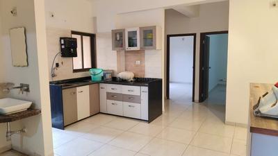 Kitchen Image of 1280 Sq.ft 3 BHK Apartment / Flat for rent in Priyanka Green Emerald, New Alkapuri Vadodara for Rs. 22000