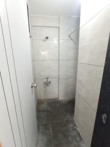 Bathroom Image of 1100 Sq.ft 2 BHK Apartment / Flat for rent in Aadinath Dayalji Park, Pankaj Nagar Surat for Rs. 16500