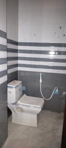 Bathroom Image of 800 Sq.ft 2 BHK Apartment / Flat for sale in Sector 49 Noida for Rs. 2900000