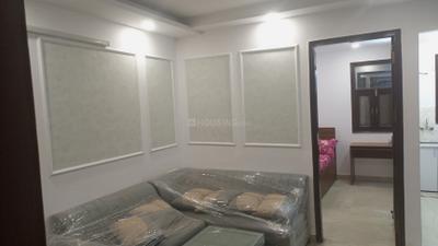 Living Room Image of 600 Sq.ft 2 BHK Builder Floor for rent in Pitampura New Delhi for Rs. 30000