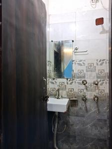 Common Bathroom Image of 1000 Sq.ft 1 RK Apartment / Flat for rent in Sector 45 Noida for Rs. 13500
