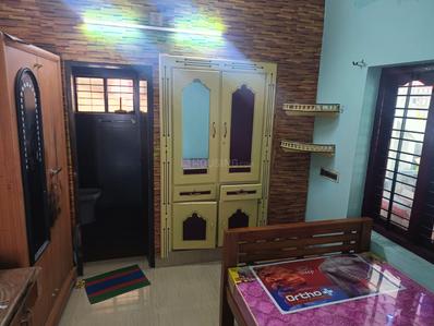 Bedroom Image of 1200 Sq.ft 3 BHK Penthouse for rent in Kochuveli Thiruvananthapuram for Rs. 20000