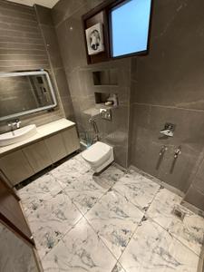Bedroom Image of 1800 Sq.ft 3 BHK Builder Floor for rent in Pitampura New Delhi for Rs. 65000