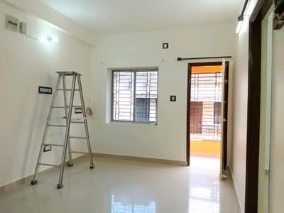 Living Room Image of 870 Sq.ft 2 BHK Apartment / Flat for rent in Kasba Kolkata for Rs. 16000