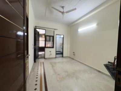 Bedroom Image of 1800 Sq.ft 3 BHK Builder Floor for rent in Paschim Vihar New Delhi for Rs. 50000