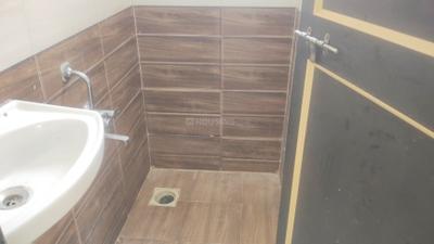 Bathroom Image of 550 Sq.ft 1 BHK Apartment / Flat for rent in Bibwewadi Pune for Rs. 14000