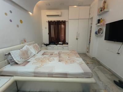 Bedroom Image of 3240 Sq.ft 4 BHK Independent House for sale in Satellite Ahmedabad for Rs. 55000000