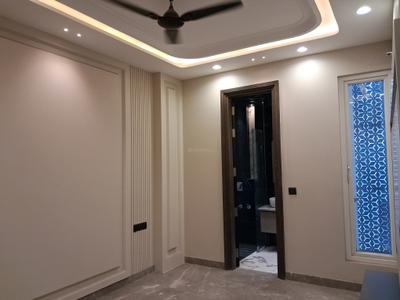 Bedroom Image of 1350 Sq.ft 3 BHK Builder Floor for sale in Paschim Vihar New Delhi for Rs. 28000000