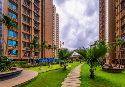 Image of 800 Sq.ft 2 BHK Apartment / Flat for sale in Gurukrupa Marina Enclave, Malad West, Mumbai for Rs. 17500000