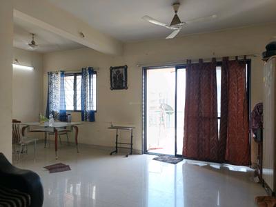 Living Room Image of 988 Sq.ft 2 BHK Apartment / Flat for sale in Magarpatta Cosmos Apartment by Magarpatta City, Magarpatta City Pune for Rs. 21000000