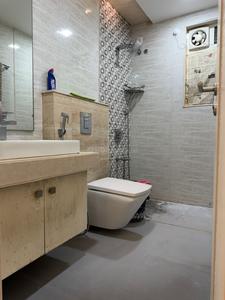 Bathroom Image of 2200 Sq.ft 5 BHK Duplex for sale in Kurla West Mumbai for Rs. 57000000