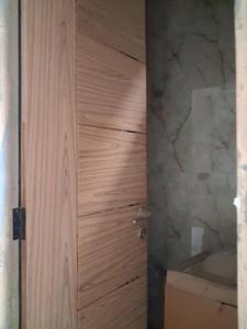 Common Bathroom Image of 900 Sq.ft 2 BHK Apartment / Flat for sale in Skyline Dev Infra, Sector 49 Noida for Rs. 4500000