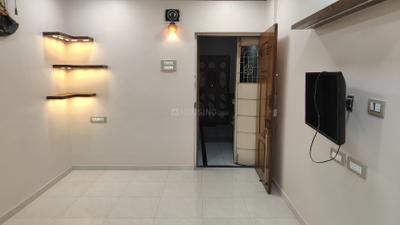 Living Room Image of 600 Sq.ft 1 BHK Apartment / Flat for rent in Dahisar West Mumbai for Rs. 30000