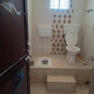 Bathroom Image of 750 Sq.ft 2 BHK Builder Floor for rent in Danapur Patna for Rs. 10000