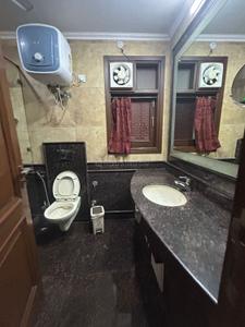 Bathroom Image of 3000 Sq.ft 4 BHK Builder Floor for sale in Kailash Colony New Delhi for Rs. 65000000