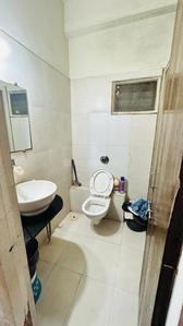 Bathroom Image of 1050 Sq.ft 2 BHK Apartment / Flat for sale in Darshanam Clublife Phase 1, Undera Vadodara for Rs. 3400000