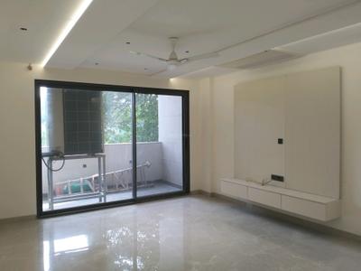 Bedroom Image of 4501 Sq.ft 4 BHK Builder Floor for sale in Model Town New Delhi for Rs. 90000000