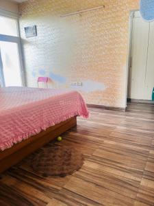 Bedroom Image of 1790 Sq.ft 3.5 BHK Apartment / Flat for sale in Valencia Homes Phase 1 Tower D To G, Noida Extension Greater Noida for Rs. 18000000