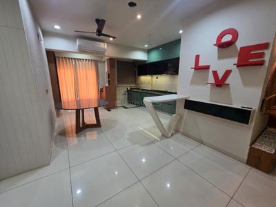 Hall Image of 1950 Sq.ft 3 BHK Apartment / Flat for rent in Indraprasth Greens, Shyamal Ahmedabad for Rs. 55000