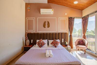 Bedroom Image of 2900 Sq.ft 4 BHK Builder Floor for sale in Matunga East Mumbai for Rs. 150000000