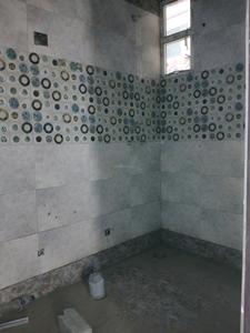 Common Bathroom Image of 873 Sq.ft 2 BHK Apartment / Flat for sale in Saya Gold Avenue Phase 1, Indirapuram Ghaziabad for Rs. 13687500