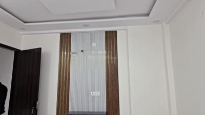 Bedroom Image of 1000 Sq.ft 3 BHK Builder Floor for rent in Burari New Delhi for Rs. 20000