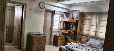 Bedroom Image of 2250 Sq.ft 3 BHK Apartment / Flat for sale in Satellite Ahmedabad for Rs. 11100000