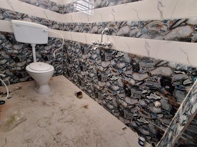 Bathroom Image of 848 Sq.ft 2 BHK Apartment / Flat for sale in Keshtopur Kolkata for Rs. 3646000