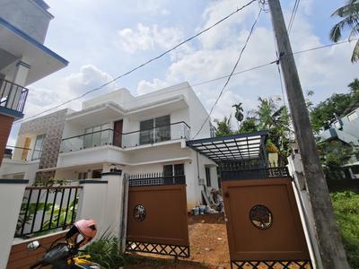 Image of 2500 Sq.ft 4 BHK Independent House for sale in Eroor, Kochi for Rs. 23000000