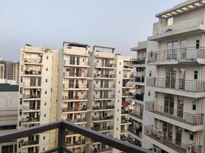 Image of 900 Sq.ft 3 BHK Apartment / Flat for rent in ROF Amaltas, Sector 92, Gurgaon for Rs. 22199