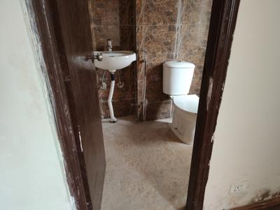 Image of 945 Sq.ft 3 BHK Apartment / Flat for rent in Amrapali Dream Valley 2, Noida Extension, Greater Noida for Rs. 22000