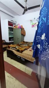 Bedroom Image of 1150 Sq.ft 3 BHK Apartment / Flat for rent in  RWA Pocket B Dilshad Garden, Dilshad Garden New Delhi for Rs. 9000