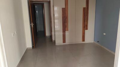 Bedroom Image of 1020 Sq.ft 2 BHK Apartment / Flat for rent in Gulshan Bellina, Noida Extension Greater Noida for Rs. 24000