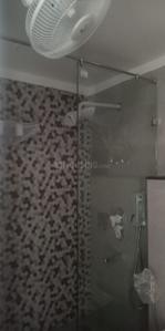 Bathroom Image of 2250 Sq.ft 3 BHK Builder Floor for rent in Sarvapriya Vihar New Delhi for Rs. 165000